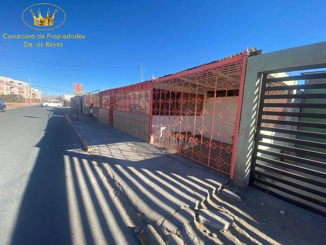 #966 - Casa para Venta en Calama - II