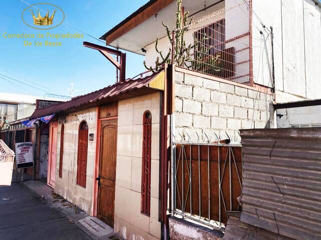#1005 - Casa para Venta en Calama - II