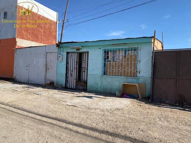 #1032 - Casa para Venta en Calama - II