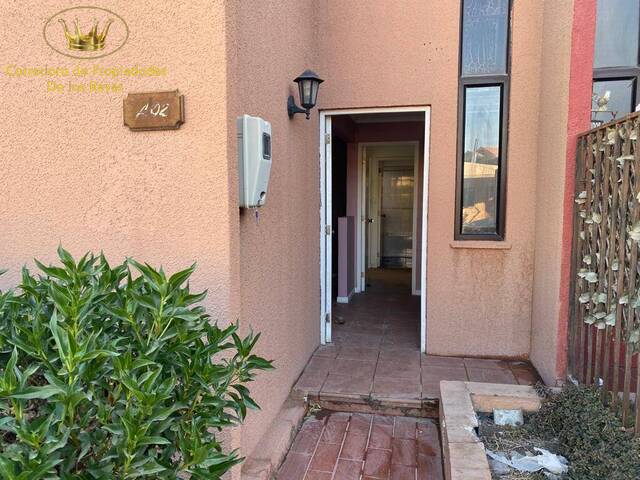 #1105 - Casa para Venta en Calama - II