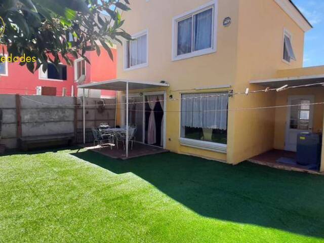 #1134 - Casa para Venta en Calama - II