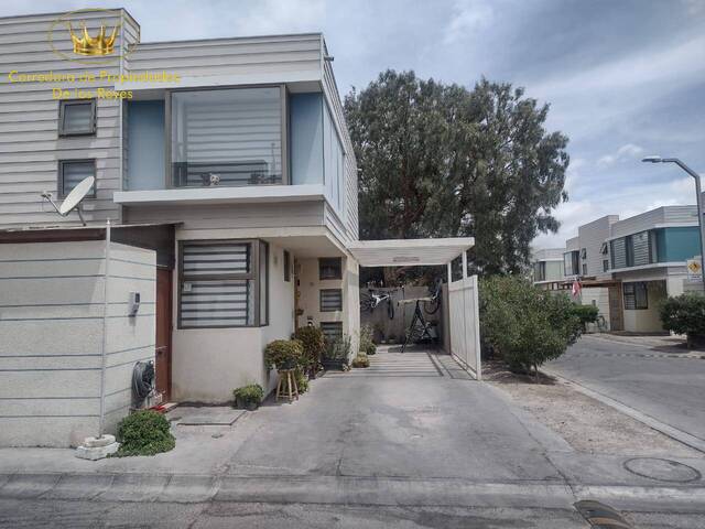 #1472 - Casa para Venta en Calama - II