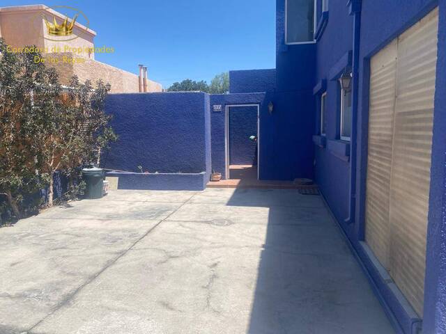 #1557 - Casa para Venta en Calama - II