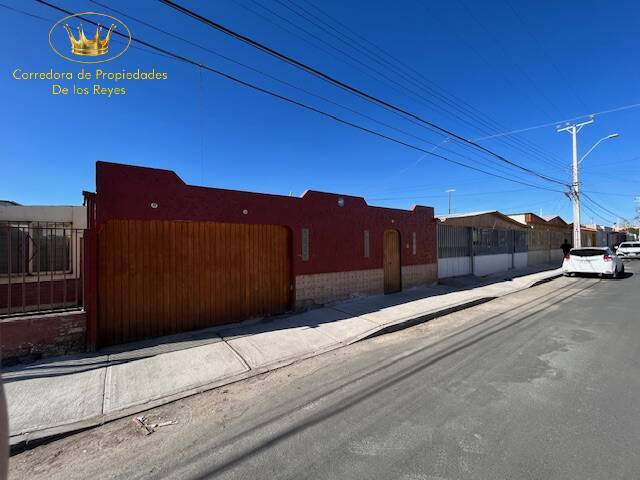 #1558 - Casa para Venta en Calama - II