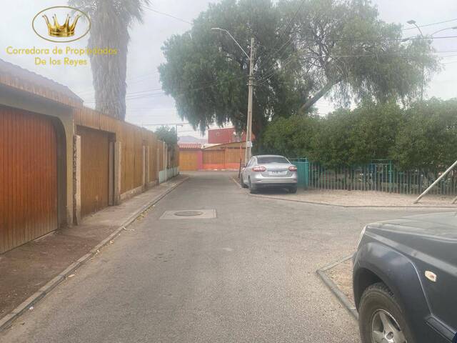 #1570 - Casa para Venta en Calama - II