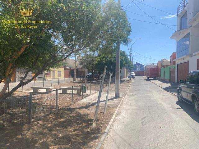 #1605 - Casa para Venta en Calama - II