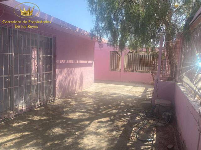 #1718 - Casa para Venta en Calama - II