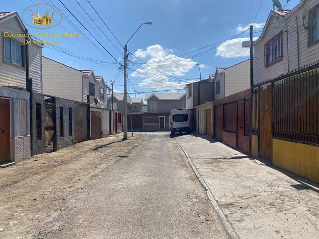 #1839 - Casa para Venta en Calama - II