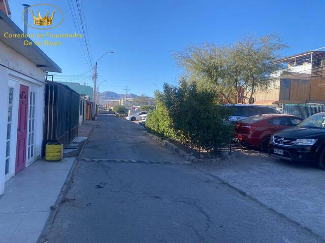 #1879 - Amoblada para Venta en Calama - II - 2