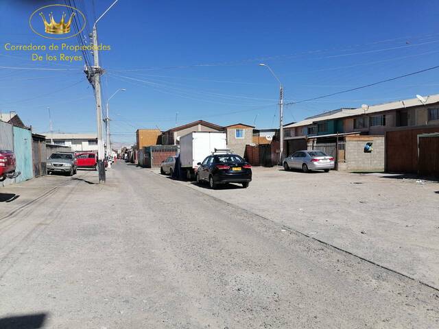 #1918 - Casa para Venta en Calama - II - 2