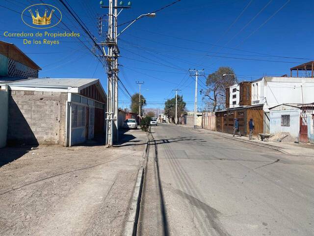 #1930 - Casa para Venta en Calama - II - 1